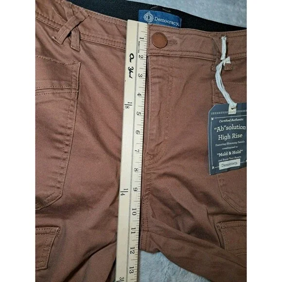 NWT Democracy "Ab"solution® High Rise Roll Cuff Cargo Utility Pant Tan 14 Petite - Picture 8 of 12